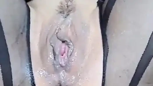 I masturbate very well and I get a dildo all the way into my pussy