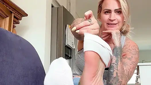 2 The Rhythm Of My Feet (PREVIEW)