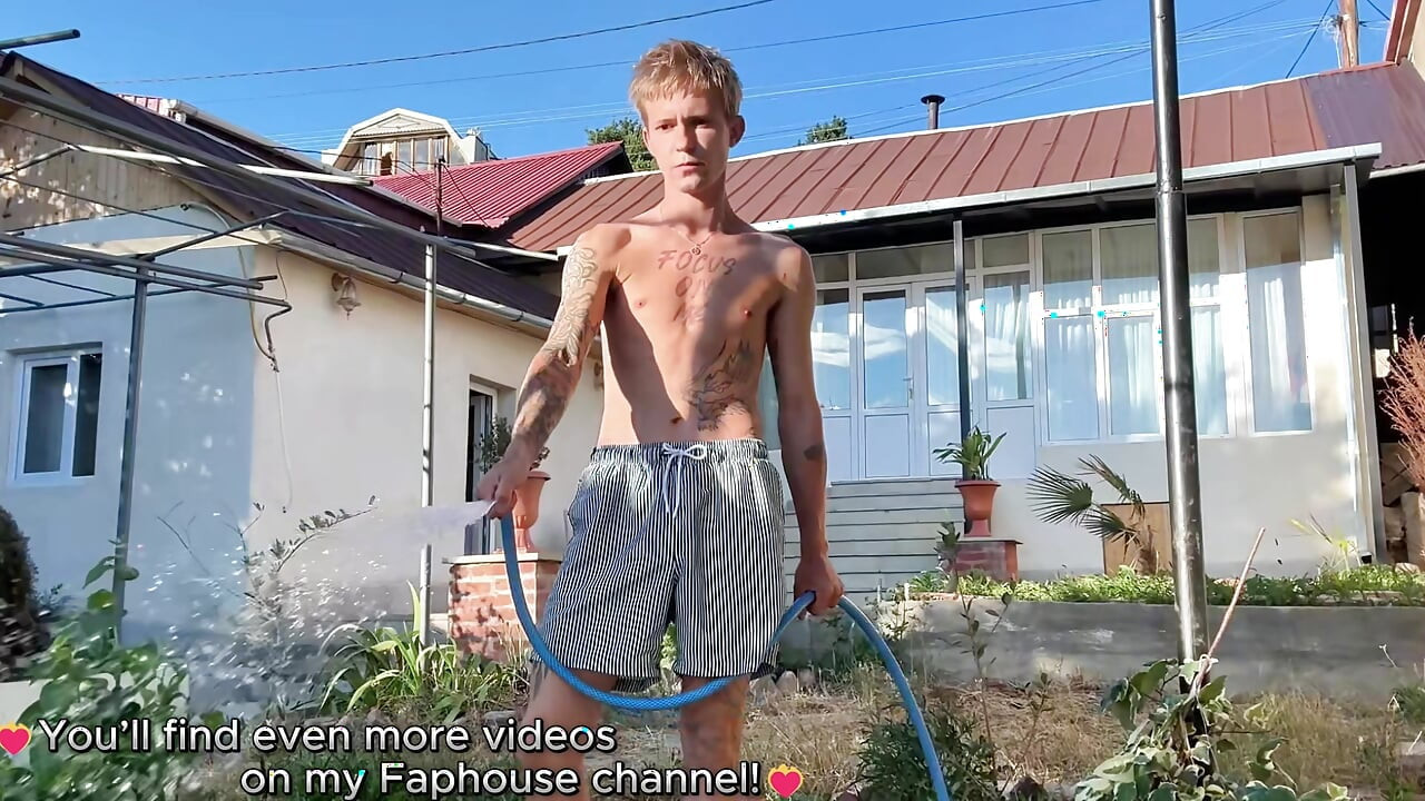 Fucked a Cute Guy Gardener, Deep Throat Blowjob and Fucked a Tight Twink Ass and Came