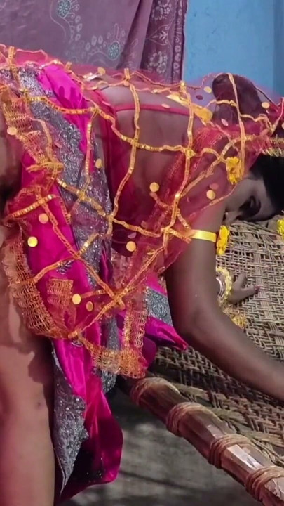 Sona Bhabhi ke sasural ja ke uski jijaji ne first night manaya,sali jamai chudai with Hindi audio | Clip 2