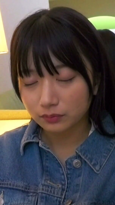 第一部：美豔大學生北尾香花鈴（20）只靠臉蛋就能被允許的美豔大學生（20）被誹謗的製作人做愛女人【-Pflating → 確認成為炮友】 | 短片 1