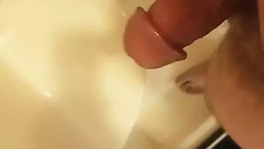 Duşta şişman mantar kafamı okşayarak