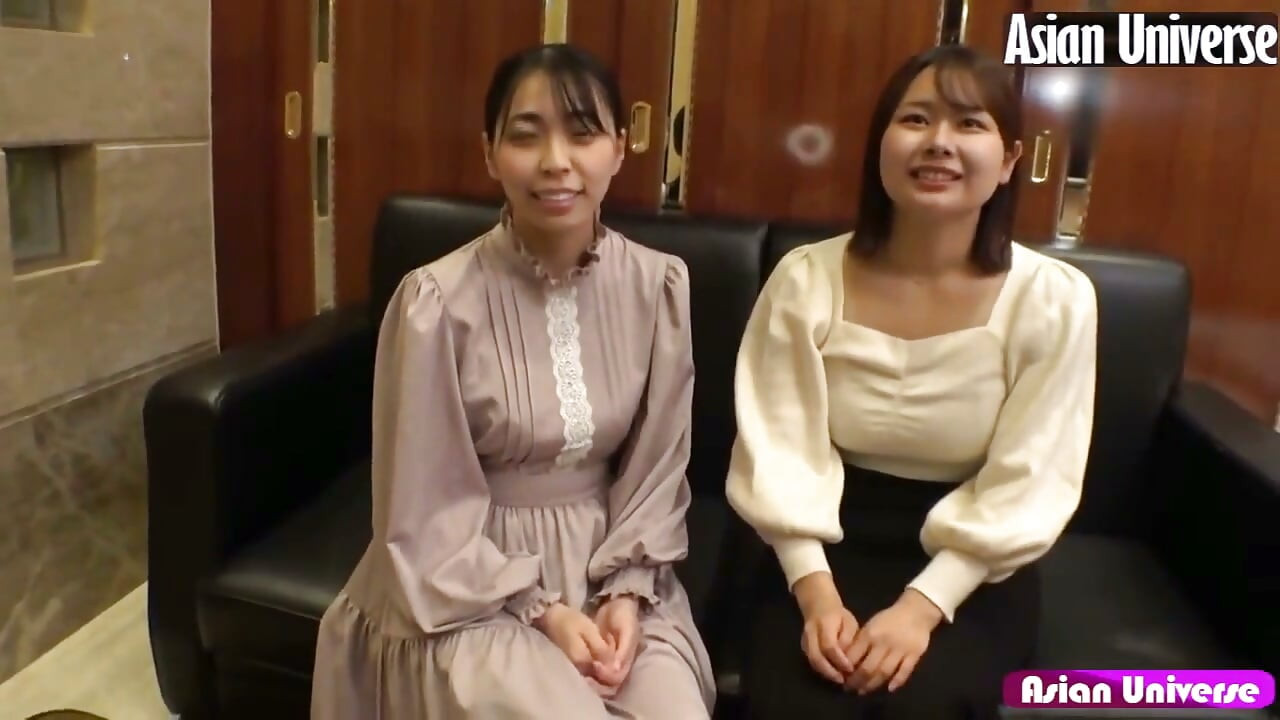 Aku cup dan h cup bombshells berbagi 3p liar. Masing-masing cewek sange ini dientot tanpa kondol sampai dicrot di dalam