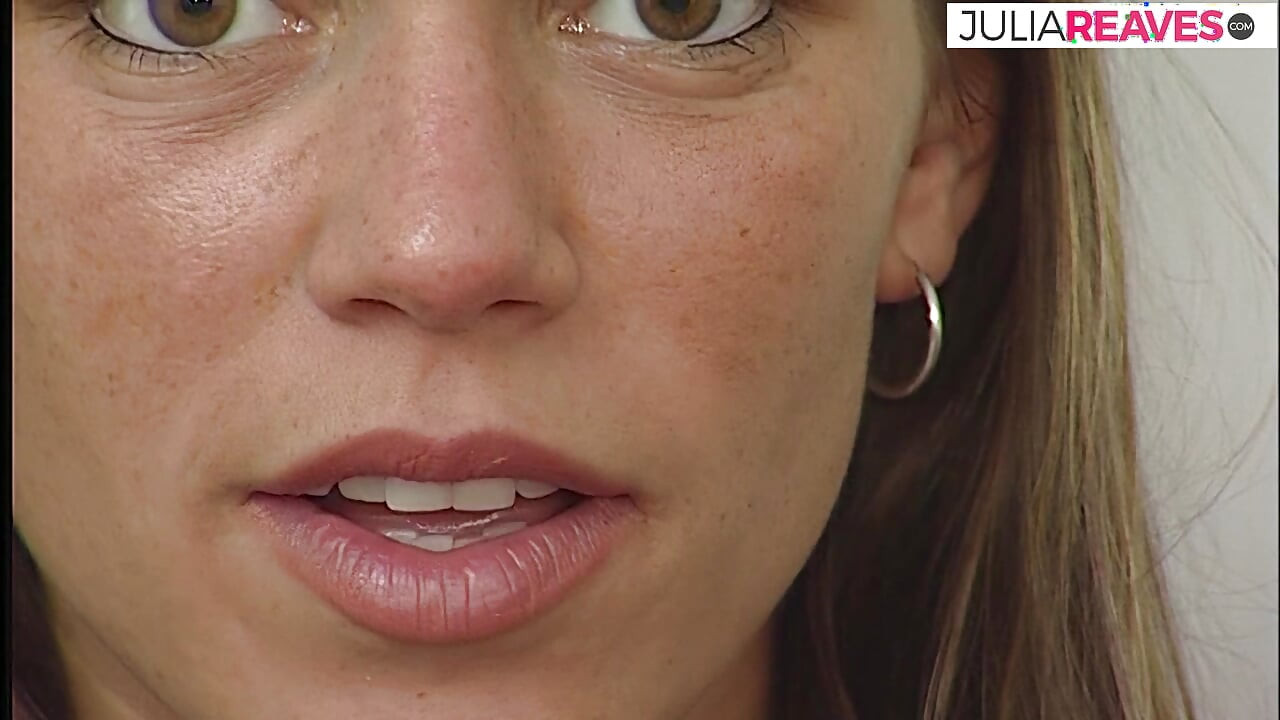 Öğrenci bir öğretmenle sikişiyor ve sakso çekiyor