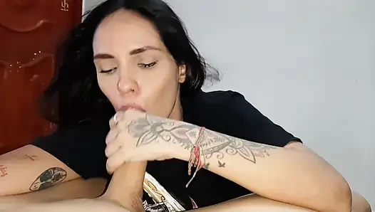My beautiful Latina stepmom with a huge ass seduces me very hot and calls me to go to her room so I can have sex with her