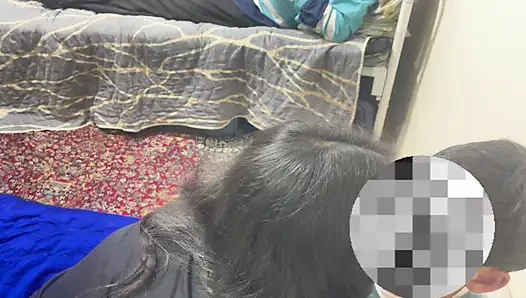 Suami selingkuh meniduri istrinya dengan pria muda