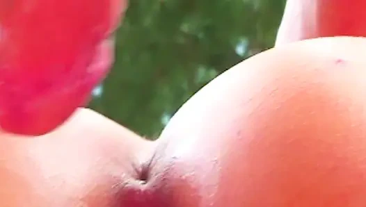 College Confessions: Heißer Pool-Sex mit asiatischer