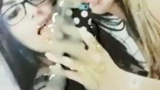 Gozada - Miariana e Amiga