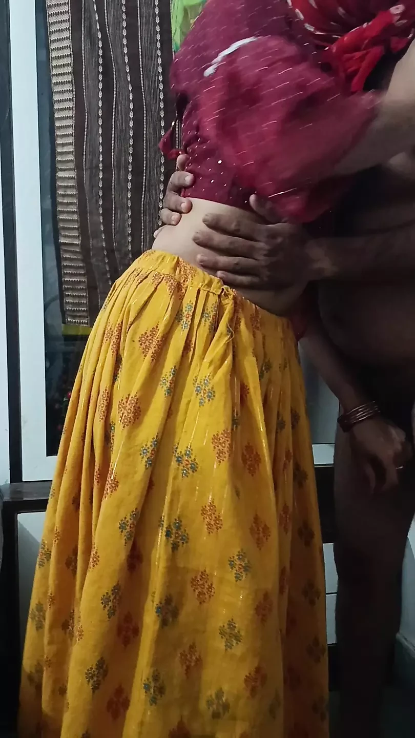 Tharki father-in-law gave video to his daughter-in-law from behind