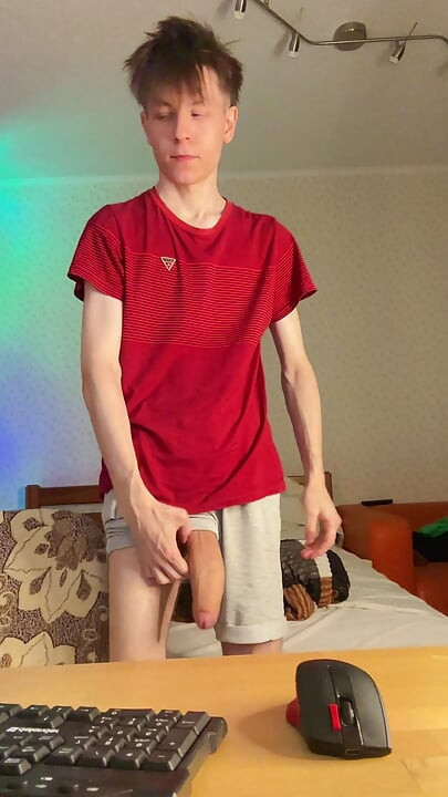 Skinny 55kg Guy Playing with His 23cm Heavy Meat