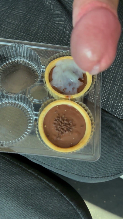I cum on the dessert with a lot of cum and eat it. | Clip 1