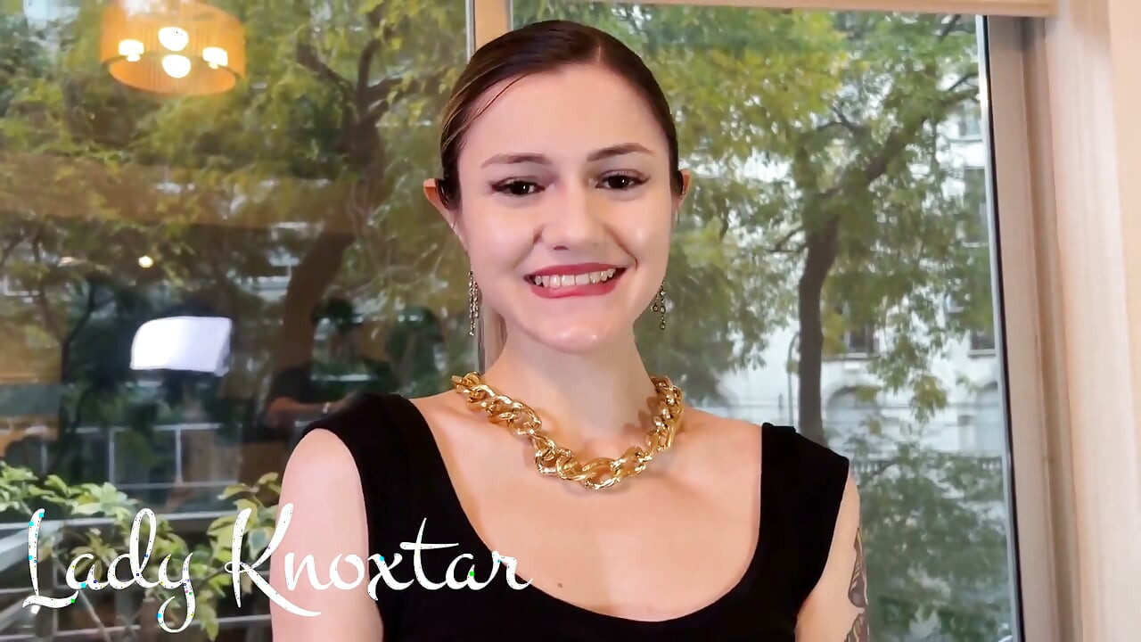 Bayan Knoxtar gerçekten yarağımı emmek istedi