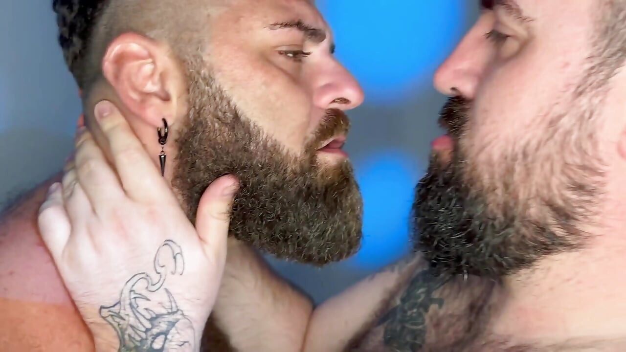 Hairy Stepdaddy Bear Fucks, Rims and Sucks Italian Cub