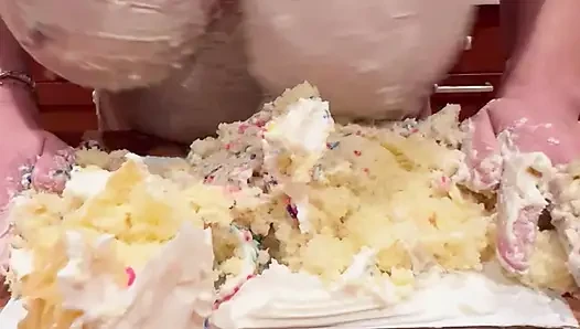 Step mom ruins birthday cake with her huge tits