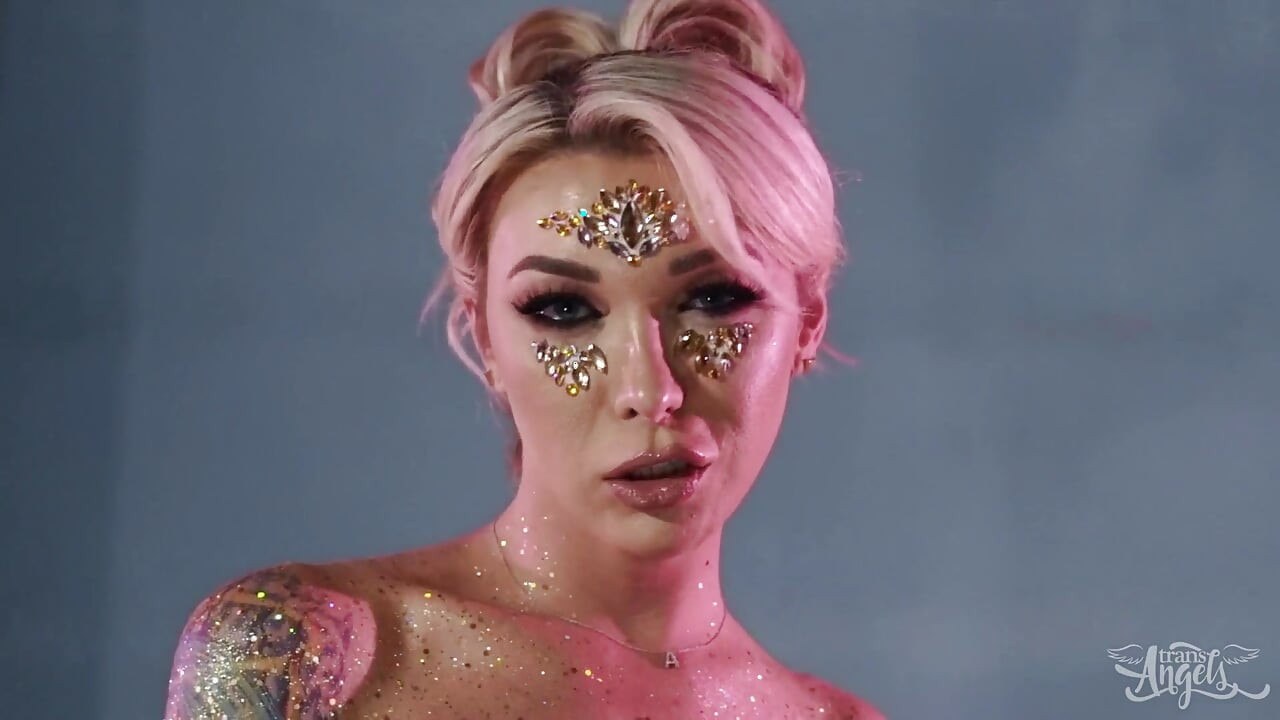 Trans Angels - Eaven Was a Place on Earth? Well, Anyone Who's Seen Aubrey Kate Probably Could Have Guessed