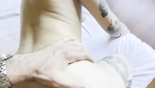 Ich genieße mit der heiligen Machiavelli einen guten blowjob, sex mit abspritzen in ihrem hintern