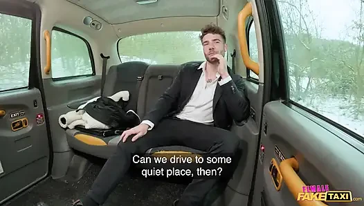 Aku dientot habis-habisan sama model pria ganas - female fake taxi