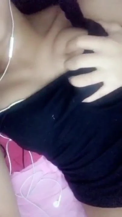 ahhh im so horny