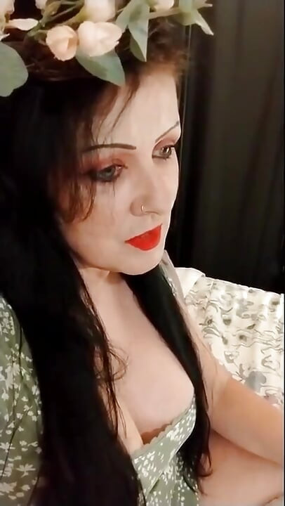 Cute Smoking MILF Red Lipstick