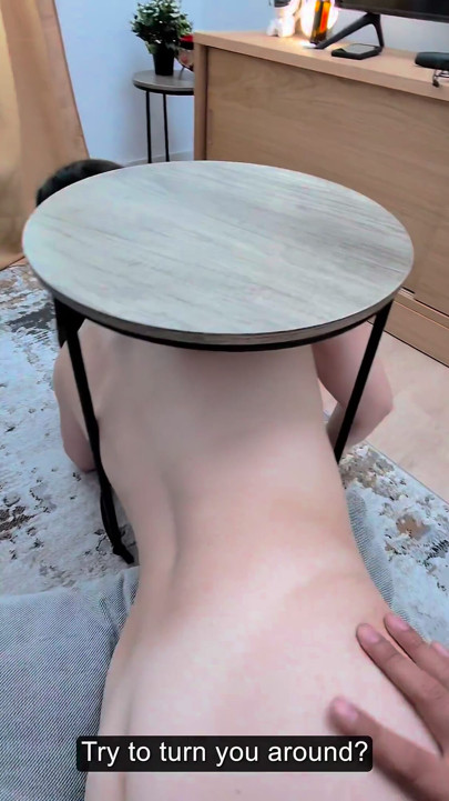 IQ 180인데 테이블에 끼었어