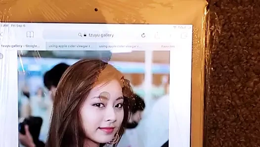 Tzuyu cum