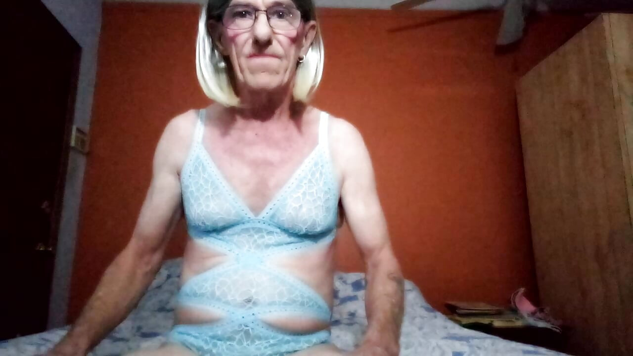 Burada yeniyim umarım hepiniz beğenirsiniz