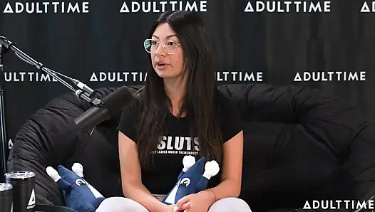 Cami strella selamat dari sekte, ketenaran tiktok, dan non-monogami | Podcast Khusus Orang Dewasa