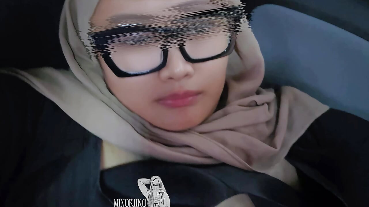 Forbidden Backseat Ride, Hijab Sweaty Girl Raw Pounding by Rental Driver and Got Cum In Face - Minokiiko