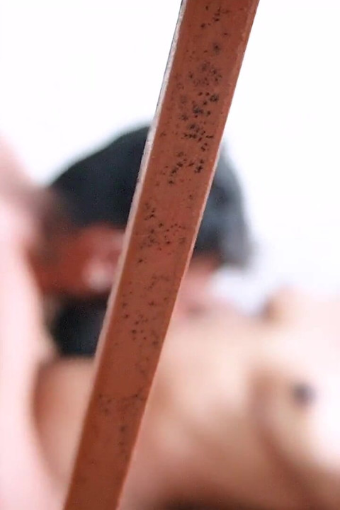 Washing machine service boy fucks with Desi Bhabhi on the stair while her husband at home