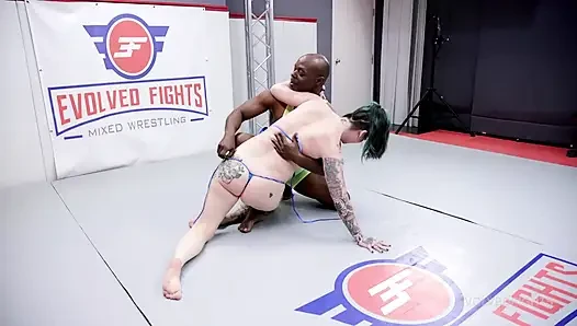 Nikki Zee vs Will Tile