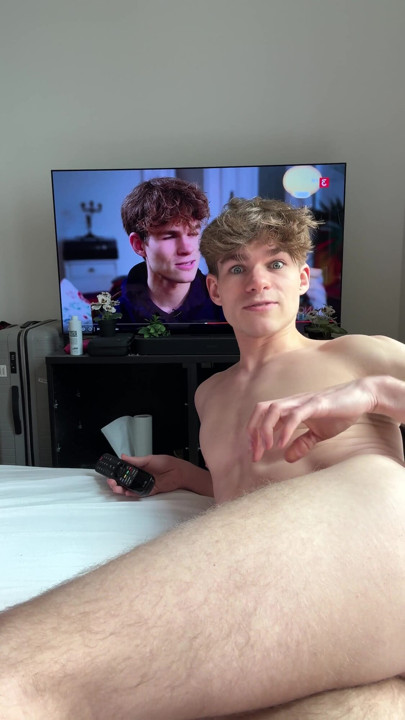 Fit onlyfans twink frosty in live TV | Clip 1