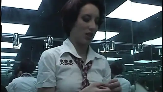 Remaja polos ingin mencoba bagaimana rasanya bercinta dari pantat