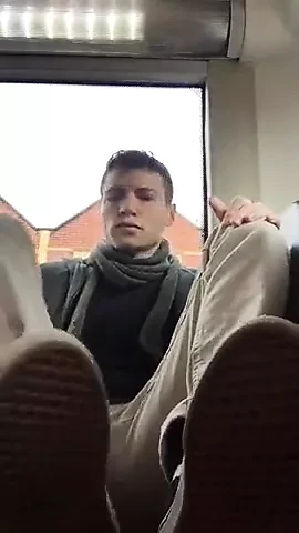 GUYPORN BUS 1
