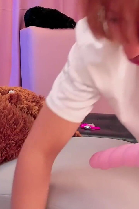 The Strapon Fucks Me Until He Screams
