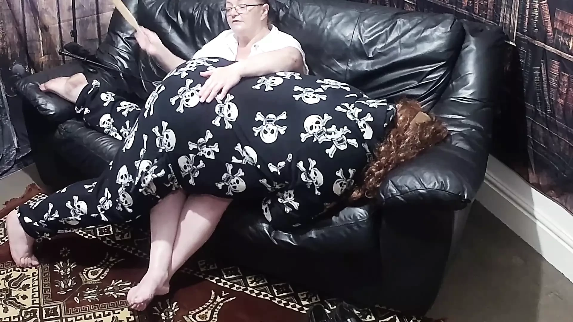 Domina Satana & Josephine, Foot Worship, Otk Spanking