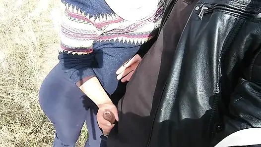 МИНЕТ НА УЛИЦЕ И ТРАХ ДЕВУШКИ С БОЛЬШОЙ ЗАДНИЦЕЙ В ВИДЕО ОТ ПЕРВОГО ЛИЦА