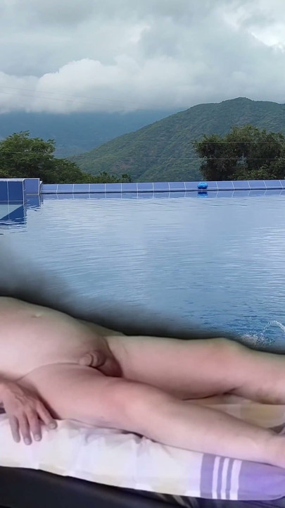 MASSAGEM ESTILO PLAYBOY COM ADAMANDEVE E LUPO | Clip 2