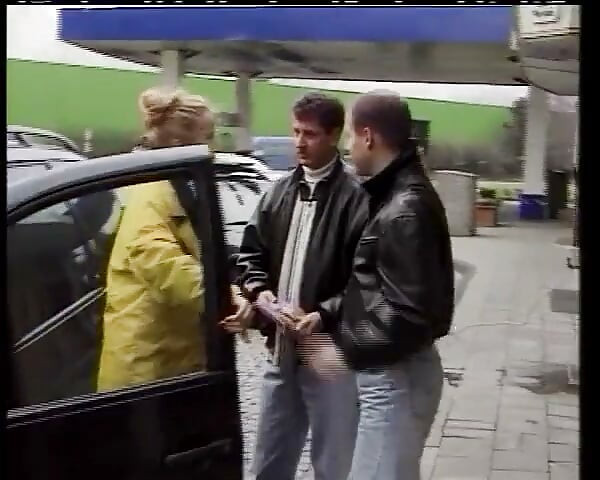 Deze amateurbabes uit Duitsland zijn hier om elkaar te likken