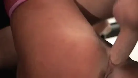 Du brauchst keinen schwamm, um meinen schwanz zu polieren