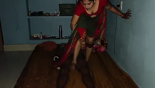 TAMIL AUNTY HEAVY MOOD FOR SEX AT THE NIGHT, TAMIL AUNTY SEX AT NIGHT IN HOME