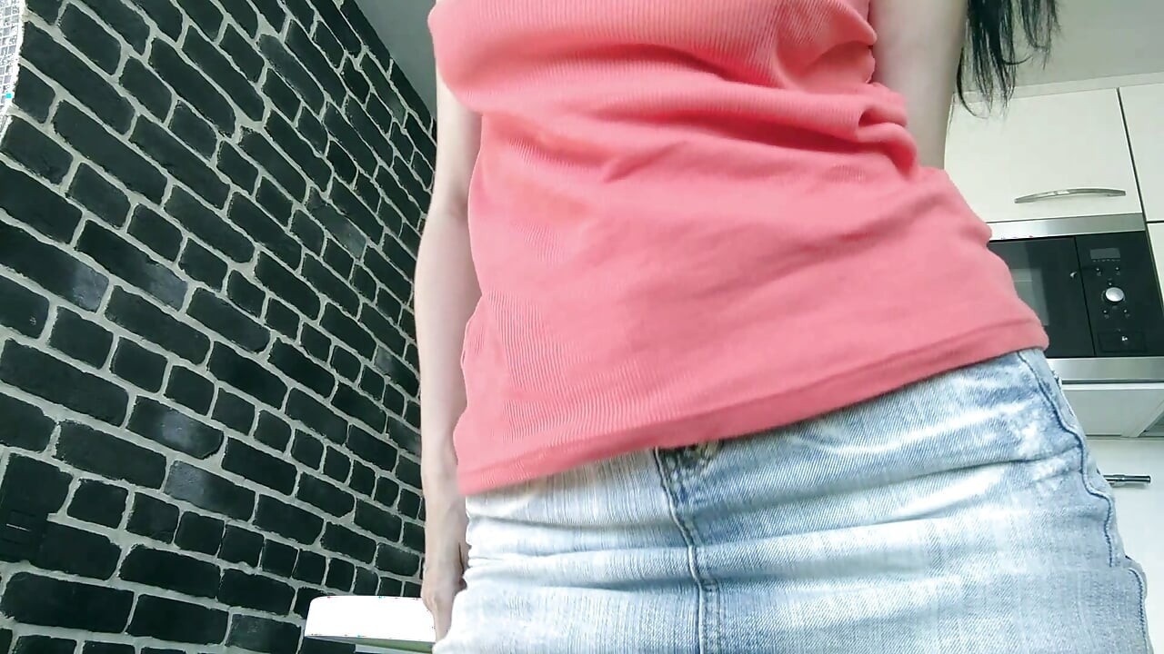 Hot Stepmom Squirts in Pantyhose From a Vibrator. Wet Tights. Wet Hairy Cunt. Footfetish Ginnagg