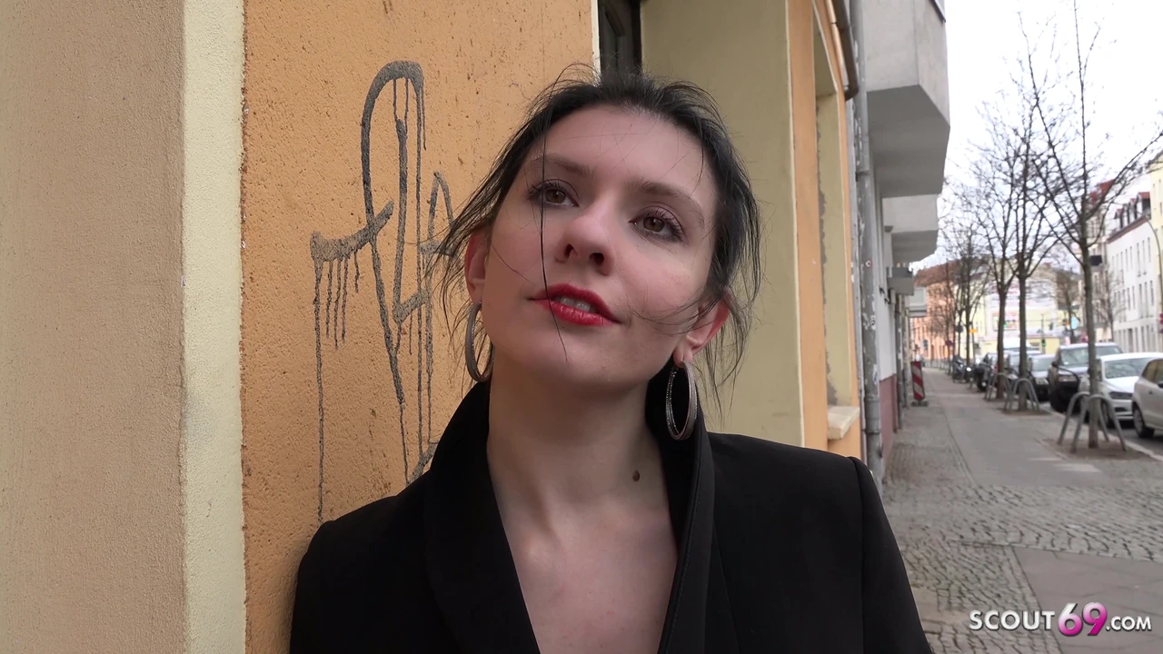 GERMAN SCOUT - ART STUDENT ANNA TALK TO ANAL CASTING FUCK