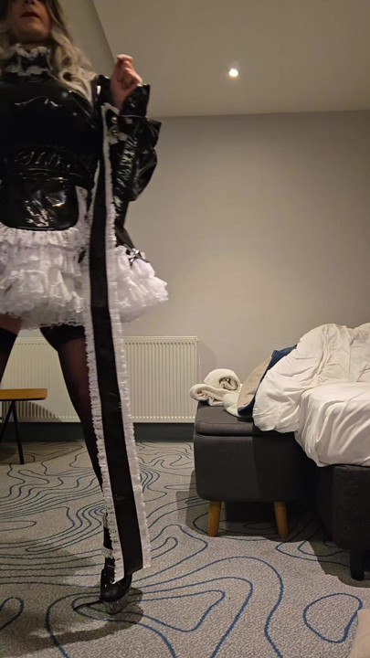 Sissy maid mincing