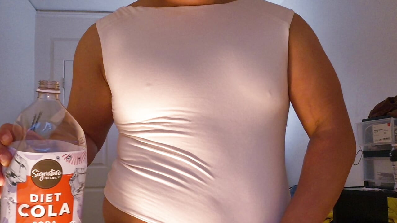 Watch Me Blow My Chubby New Pig Body up