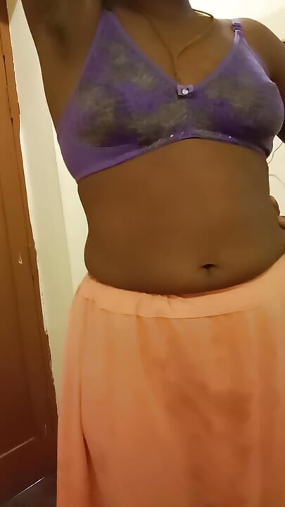 Desi Tamil Slut Wife’s Big Ass & Pussy Teased in Saree Post-hotel - Cuck Films! Indianhotwifex