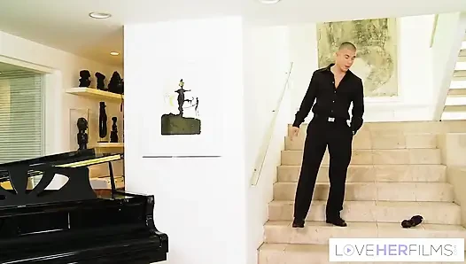 Tori black yang mempesona disembah dan dientot habis-habisan