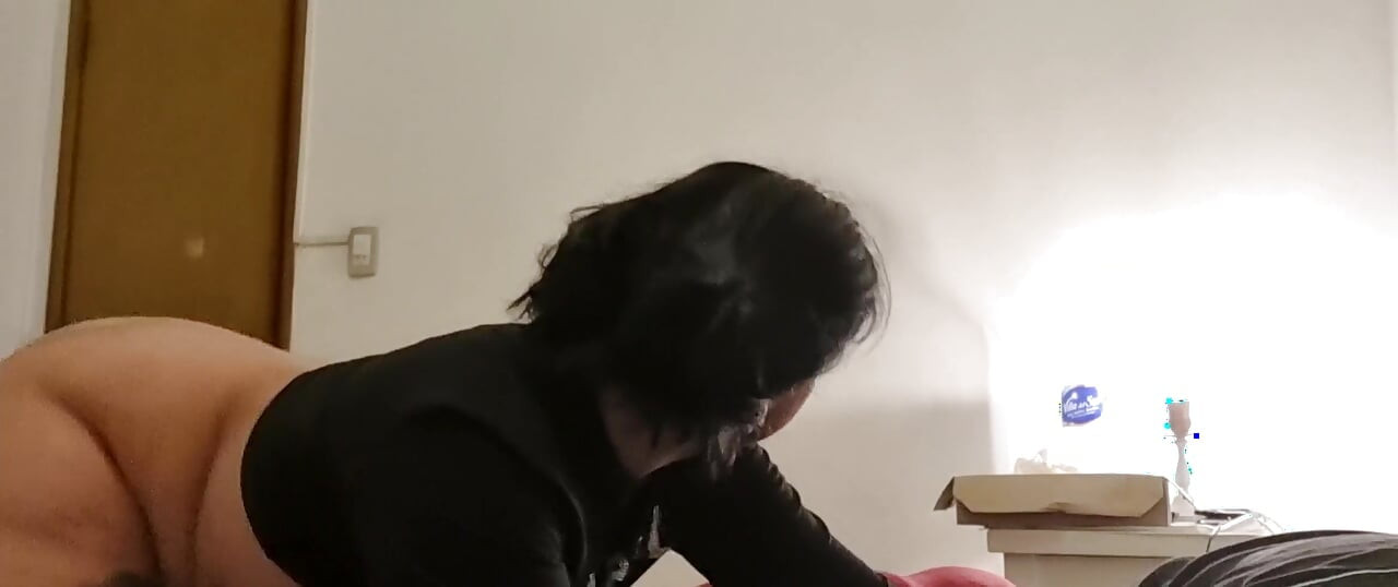 Venezuelana milf paga aluguel com sexo em Buenos Aires Argentina