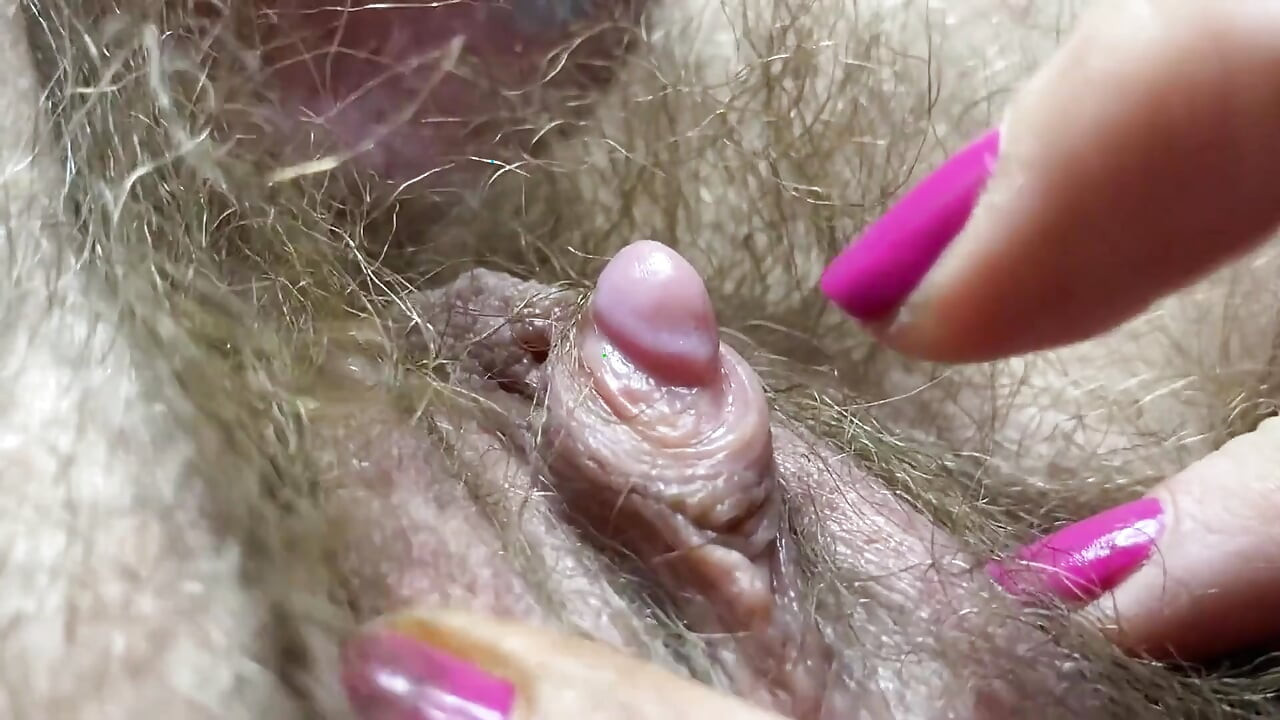 Clitoris monstru în junglă