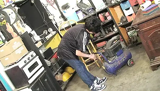 İki seksi Asyalı lezbiyen eyleminde