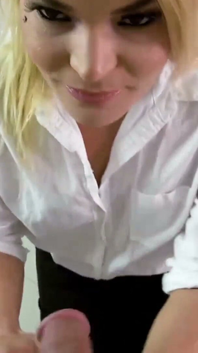 Stepmother Blaten Lee dicked after taboo blowjob | Clip 1